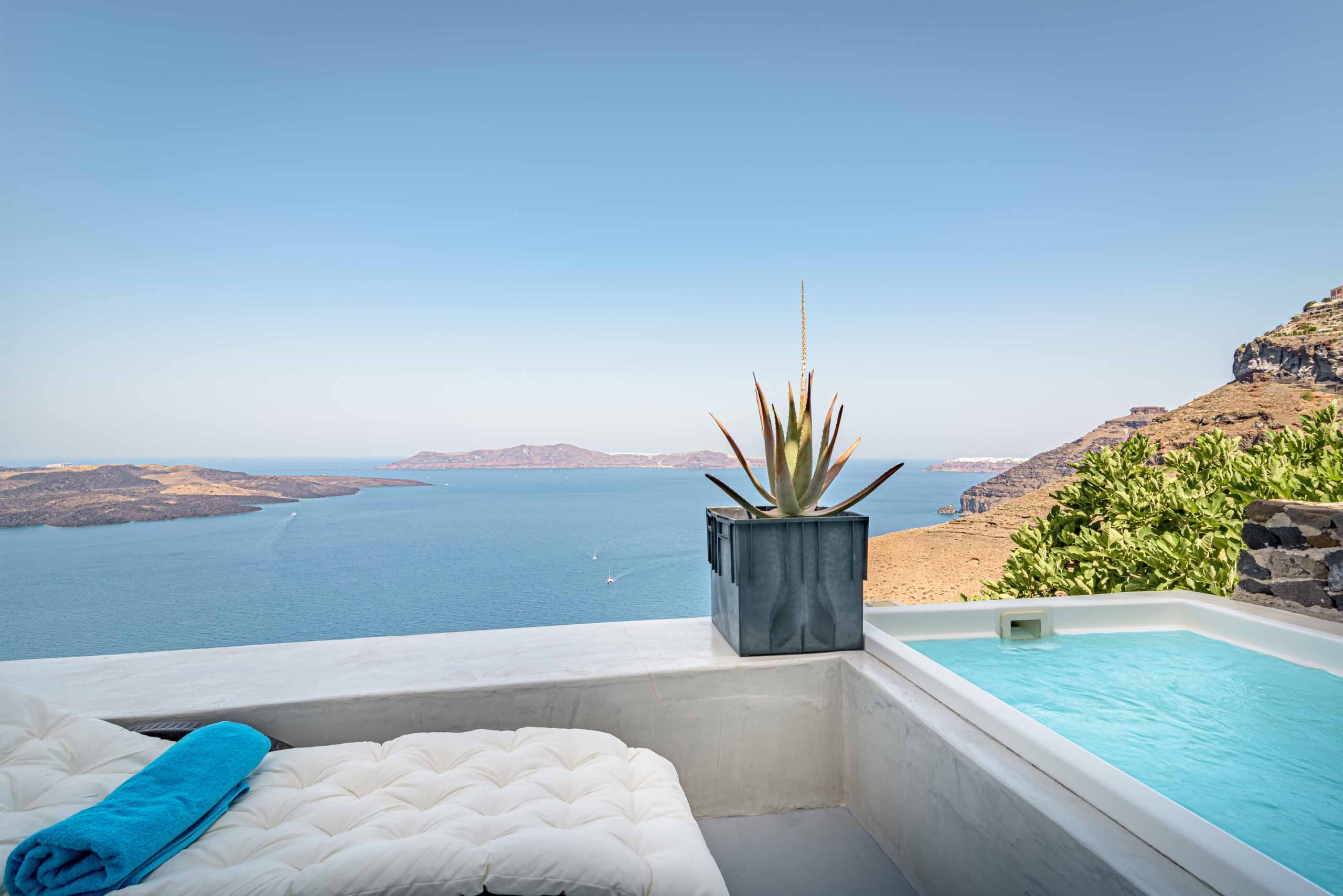 hotels in fira santorini greece
