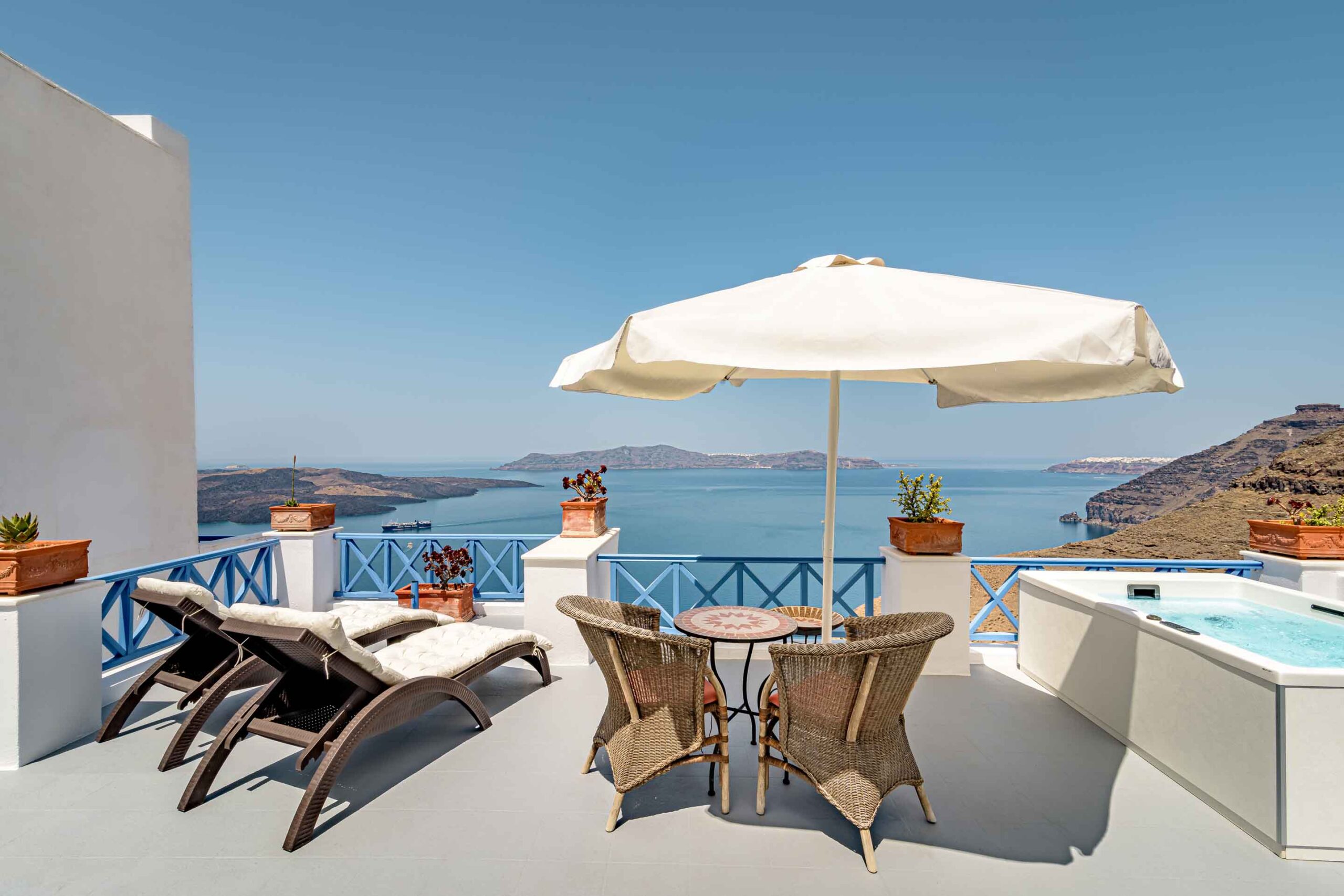 Golden-Grey-Goose-Day-Time-98 santorini greece accommodation