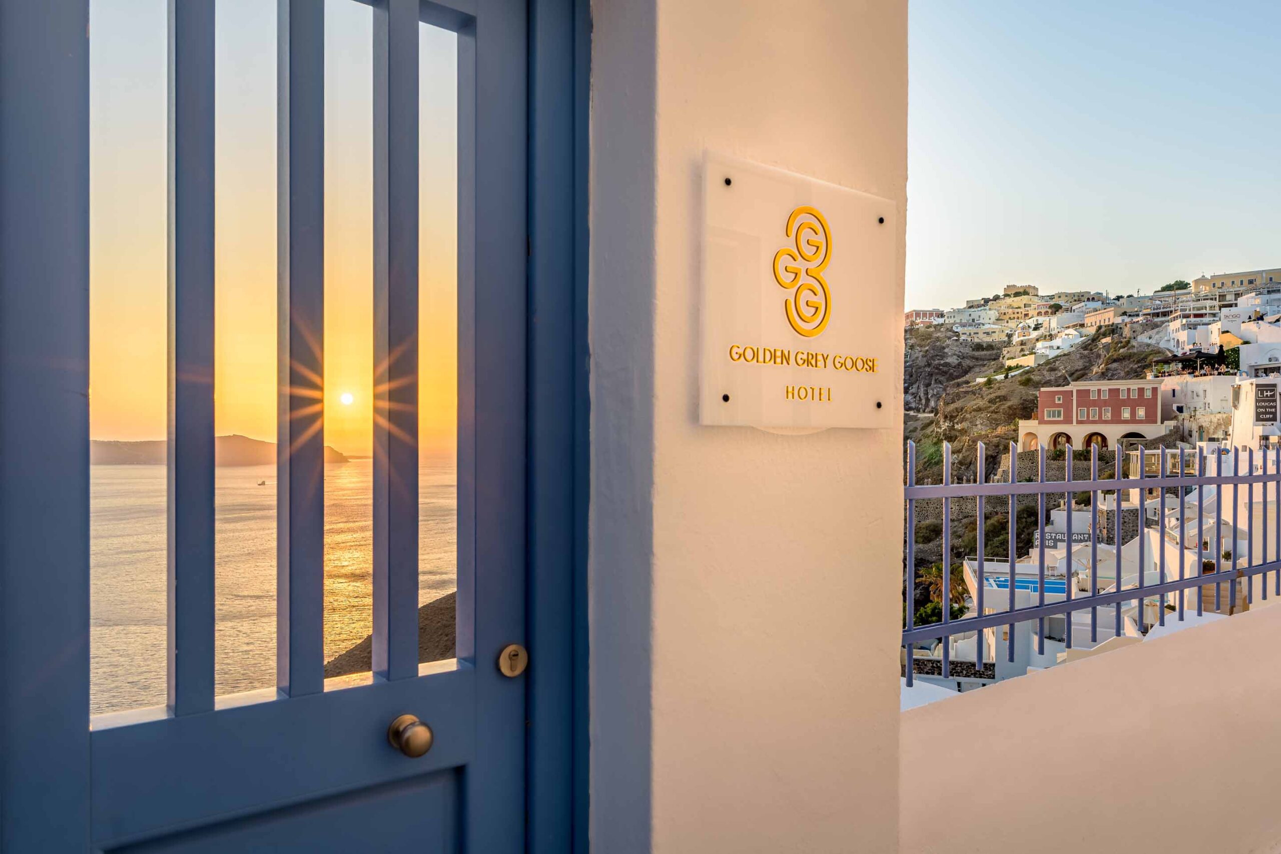 Golden-Grey-Goose-Sunset-Dawn-7 fira greece hotels